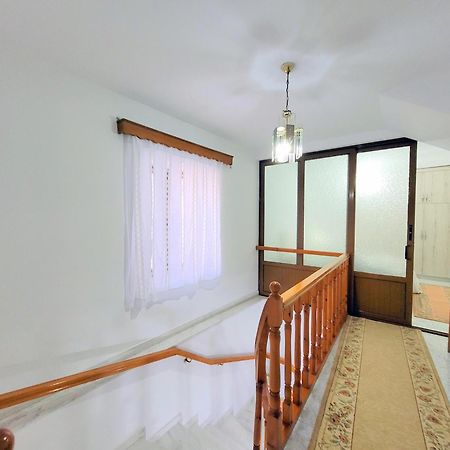 Marbi Guest House Gjirokastër Buitenkant foto