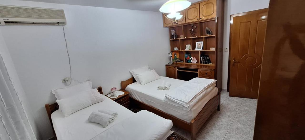 Marbi Guest House Gjirokastër Buitenkant foto