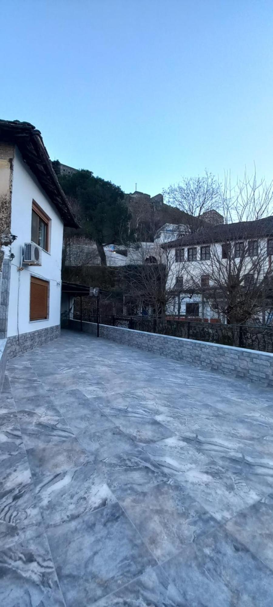 Marbi Guest House Gjirokastër Buitenkant foto