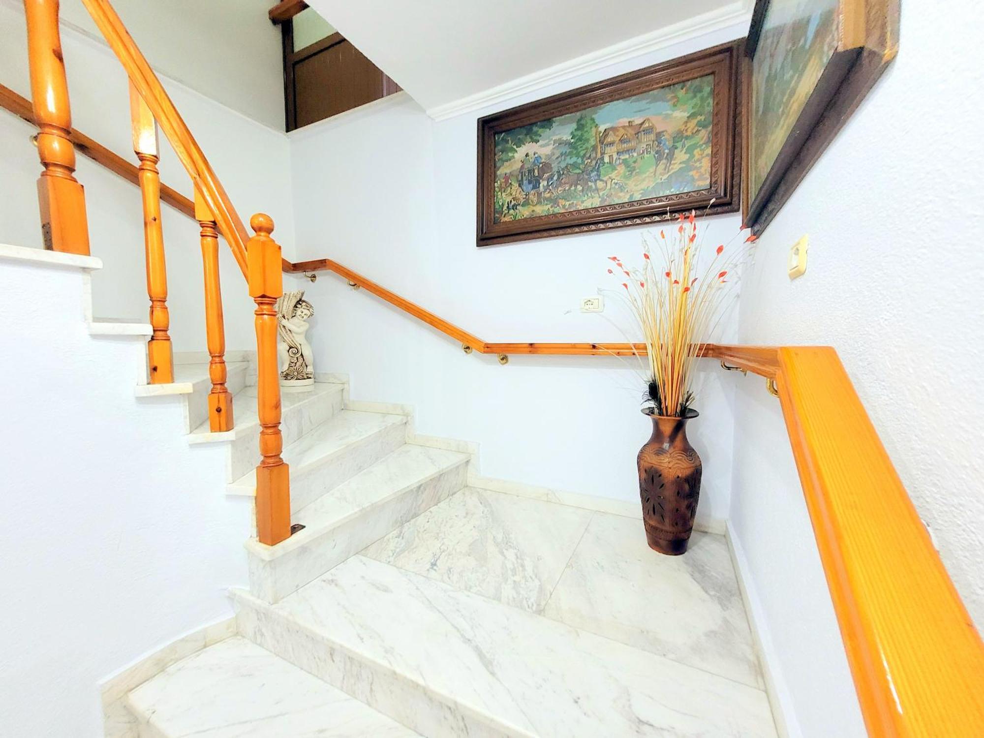 Marbi Guest House Gjirokastër Buitenkant foto