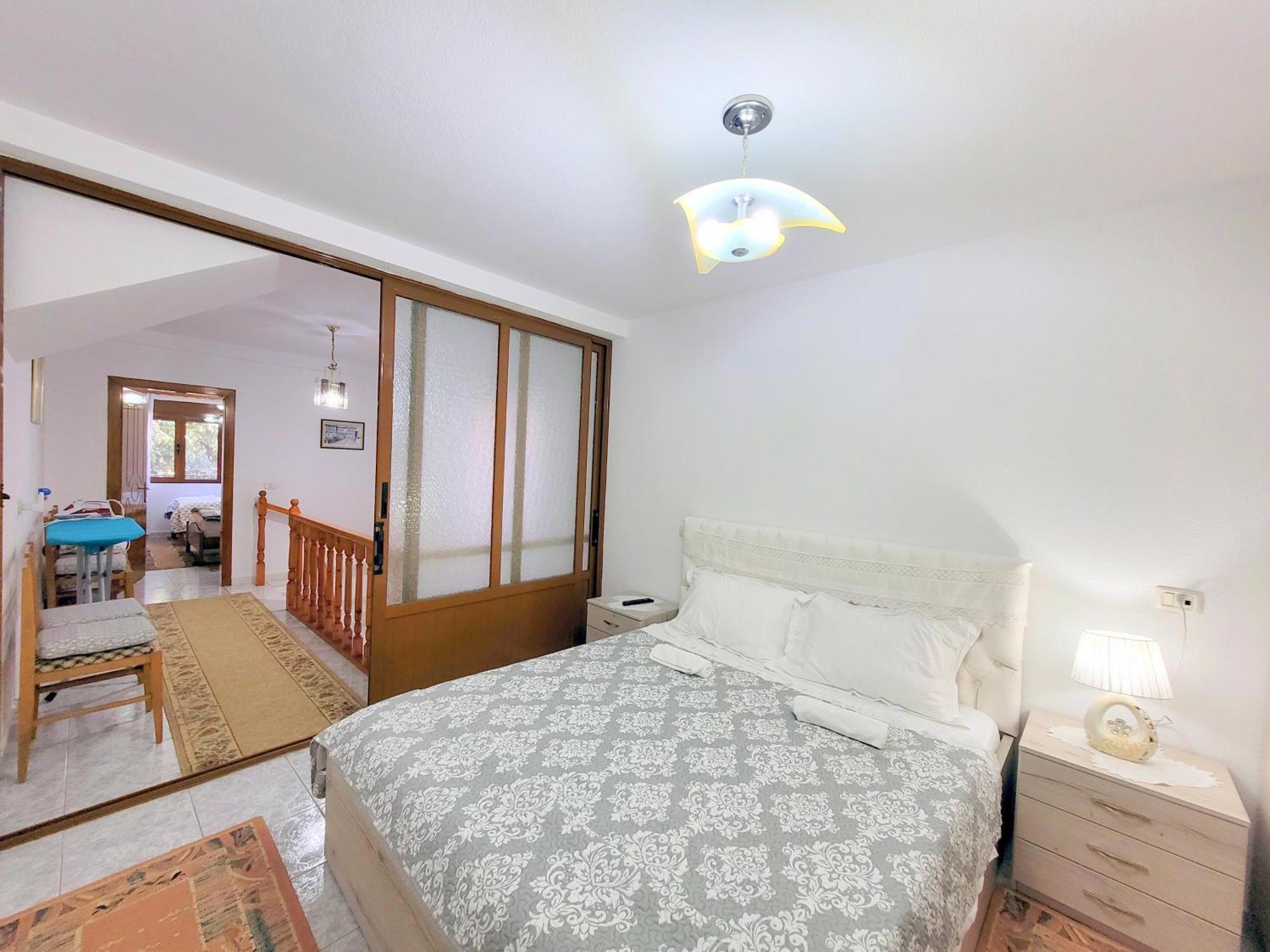 Marbi Guest House Gjirokastër Buitenkant foto