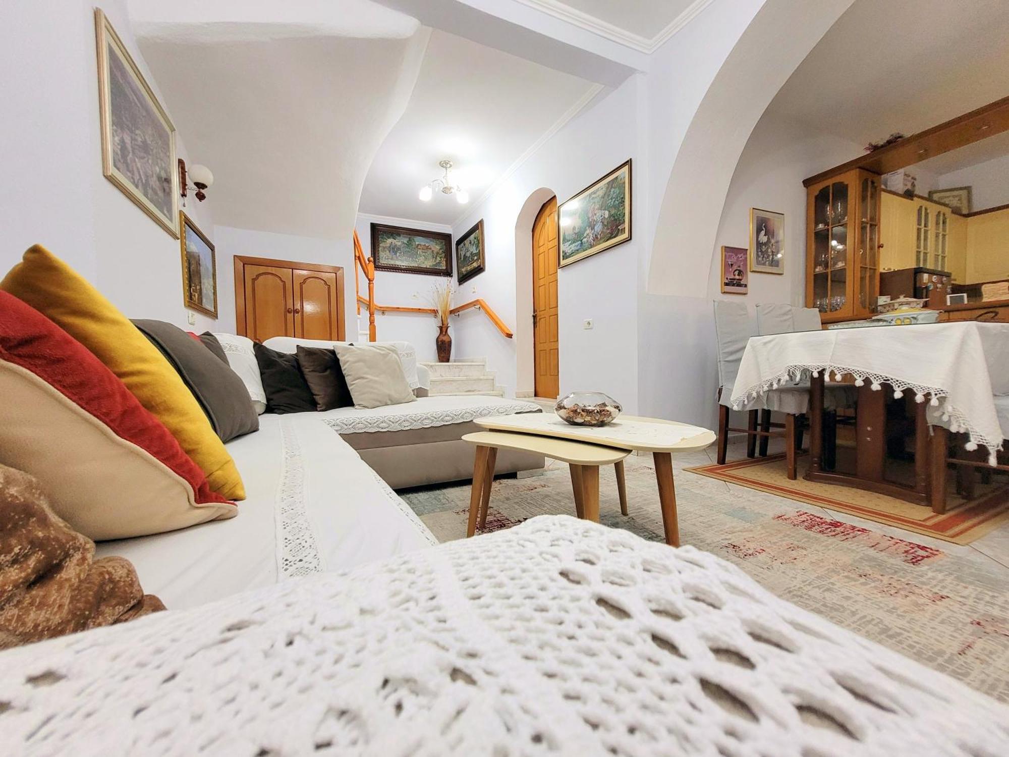 Marbi Guest House Gjirokastër Buitenkant foto